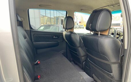 Toyota Hilux VII, 2014 год, 2 600 000 рублей, 10 фотография