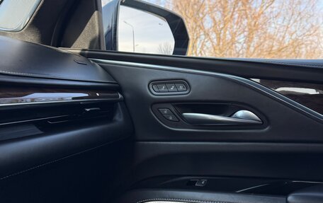 Cadillac Escalade V, 2021 год, 7 900 000 рублей, 18 фотография