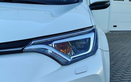 Toyota RAV4, 2018 год, 2 849 000 рублей, 8 фотография