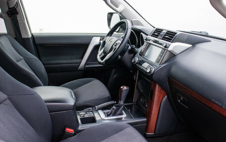 Toyota Land Cruiser Prado 150 рестайлинг 2, 2016 год, 4 288 000 рублей, 9 фотография