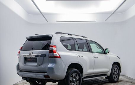 Toyota Land Cruiser Prado 150 рестайлинг 2, 2016 год, 4 288 000 рублей, 5 фотография