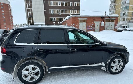 Volkswagen Touareg III, 2007 год, 1 350 000 рублей, 2 фотография