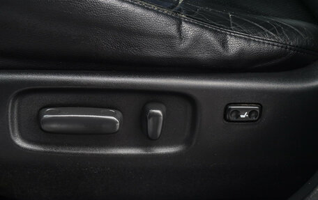 Toyota RAV4, 2011 год, 1 350 000 рублей, 15 фотография