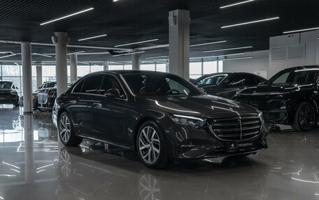 Mercedes-Benz E-Класс, 2024 год, 7 280 000 рублей, 2 фотография