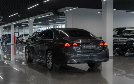 Mercedes-Benz E-Класс, 2024 год, 7 280 000 рублей, 5 фотография