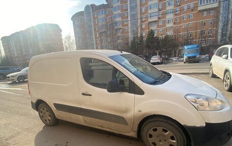 Peugeot Partner II рестайлинг 2, 2013 год, 650 000 рублей, 3 фотография