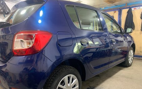 Renault Sandero II рестайлинг, 2014 год, 650 000 рублей, 1 фотография