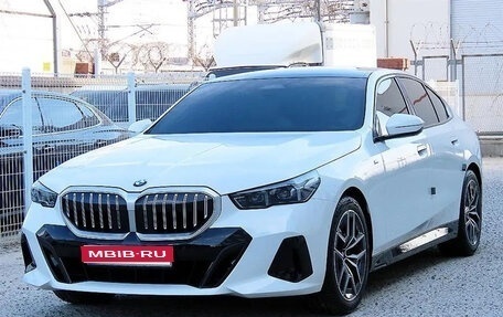 BMW 5 серия, 2025 год, 7 000 044 рублей, 1 фотография