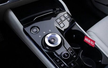 KIA Sportage IV рестайлинг, 2025 год, 3 300 000 рублей, 13 фотография