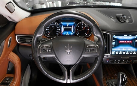 Maserati Levante I, 2017 год, 3 990 000 рублей, 10 фотография