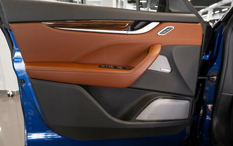 Maserati Levante I, 2017 год, 3 990 000 рублей, 23 фотография