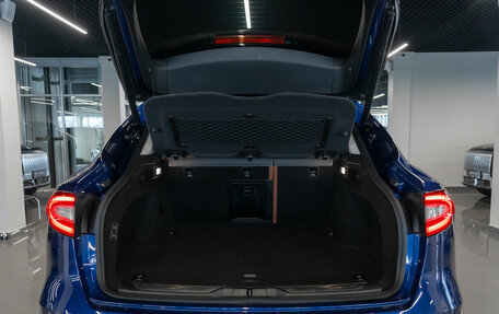 Maserati Levante I, 2017 год, 3 990 000 рублей, 28 фотография