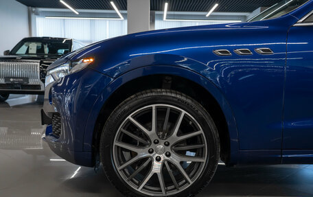 Maserati Levante I, 2017 год, 3 990 000 рублей, 31 фотография