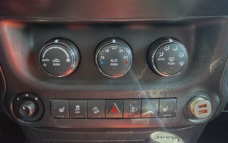 Jeep Wrangler, 2013 год, 2 790 000 рублей, 11 фотография