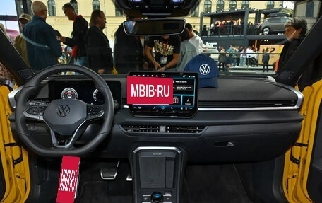 Volkswagen T-Roc, 2026 год, 2 150 000 рублей, 15 фотография