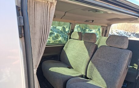 Toyota HiAce H100, 1997 год, 675 000 рублей, 7 фотография