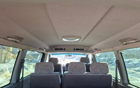 Toyota HiAce H100, 1997 год, 675 000 рублей, 17 фотография