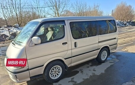 Toyota HiAce H100, 1997 год, 675 000 рублей, 5 фотография