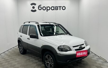 Chevrolet Niva I рестайлинг, 2019 год, 857 500 рублей, 2 фотография