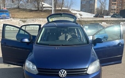 Volkswagen Golf Plus II, 2011 год, 820 000 рублей, 1 фотография