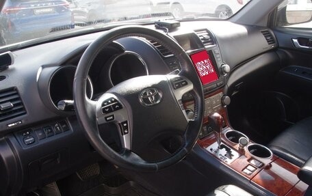 Toyota Highlander III, 2012 год, 1 599 000 рублей, 8 фотография