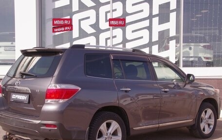 Toyota Highlander III, 2012 год, 1 599 000 рублей, 6 фотография