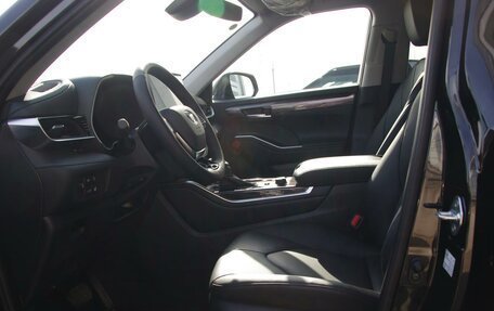 Toyota Highlander, 2026 год, 5 950 000 рублей, 9 фотография