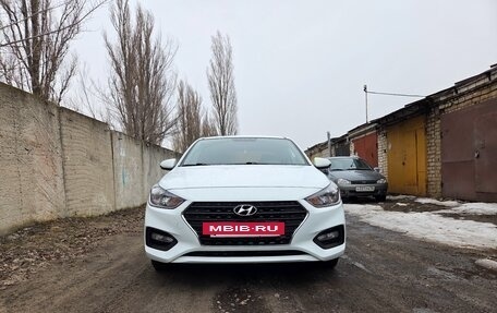 Hyundai Solaris II рестайлинг, 2018 год, 1 290 000 рублей, 4 фотография