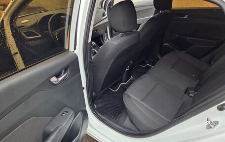 Hyundai Solaris II рестайлинг, 2018 год, 1 290 000 рублей, 9 фотография