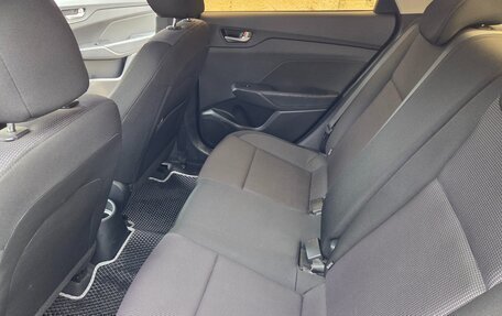 Hyundai Solaris II рестайлинг, 2018 год, 1 290 000 рублей, 10 фотография