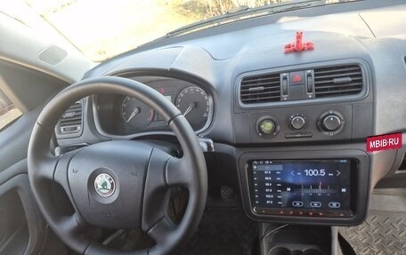 Skoda Roomster, 2007 год, 400 000 рублей, 7 фотография