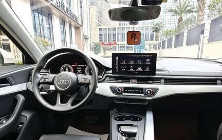 Audi A4, 2021 год, 3 080 000 рублей, 8 фотография