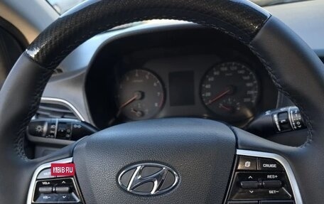 Hyundai Solaris II рестайлинг, 2019 год, 1 200 000 рублей, 2 фотография