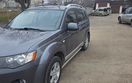 Mitsubishi Outlander III рестайлинг 3, 2008 год, 870 000 рублей, 3 фотография