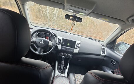 Mitsubishi Outlander III рестайлинг 3, 2008 год, 870 000 рублей, 6 фотография