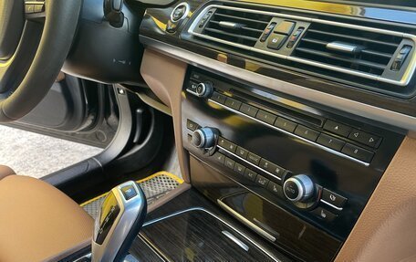 BMW 7 серия, 2013 год, 1 600 000 рублей, 6 фотография