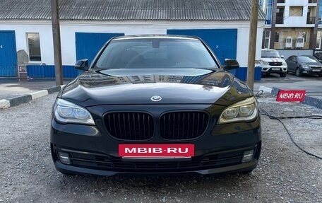 BMW 7 серия, 2013 год, 1 600 000 рублей, 18 фотография