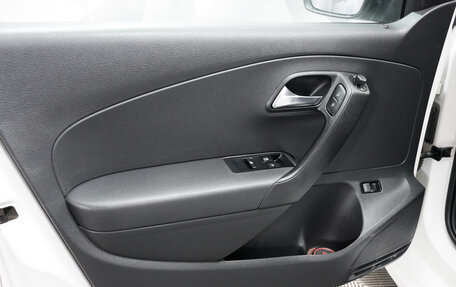 Volkswagen Polo VI (EU Market), 2013 год, 765 000 рублей, 12 фотография