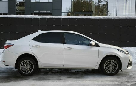 Toyota Corolla, 2018 год, 1 700 000 рублей, 6 фотография