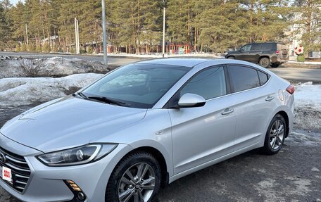 Hyundai Elantra VI рестайлинг, 2018 год, 1 400 000 рублей, 1 фотография