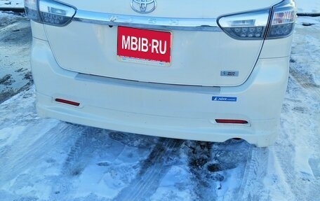 Toyota Wish II, 2013 год, 1 430 000 рублей, 1 фотография