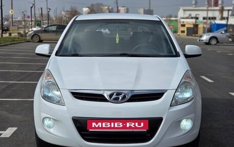 Hyundai i20 IB рестайлинг, 2011 год, 600 000 рублей, 8 фотография