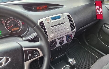 Hyundai i20 IB рестайлинг, 2011 год, 600 000 рублей, 15 фотография