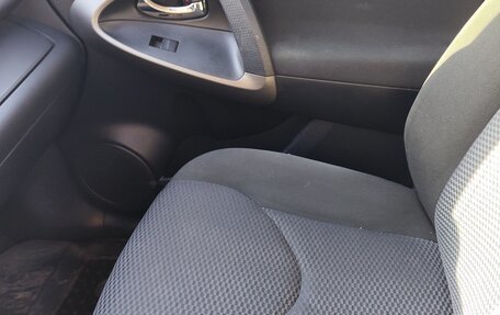 Toyota RAV4, 2011 год, 1 620 000 рублей, 13 фотография