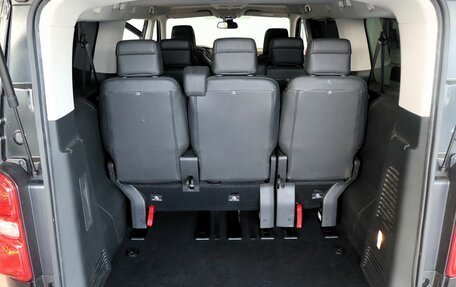 Peugeot Traveller I, 2021 год, 3 500 000 рублей, 25 фотография