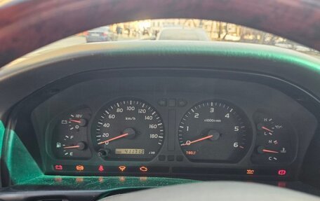 Toyota Land Cruiser 100 рестайлинг 2, 1999 год, 1 390 000 рублей, 12 фотография