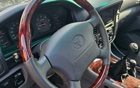 Toyota Land Cruiser 100 рестайлинг 2, 1999 год, 1 390 000 рублей, 10 фотография