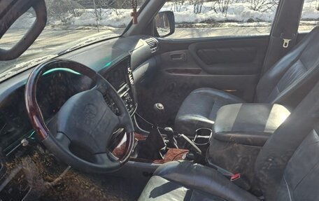 Toyota Land Cruiser 100 рестайлинг 2, 1999 год, 1 390 000 рублей, 9 фотография