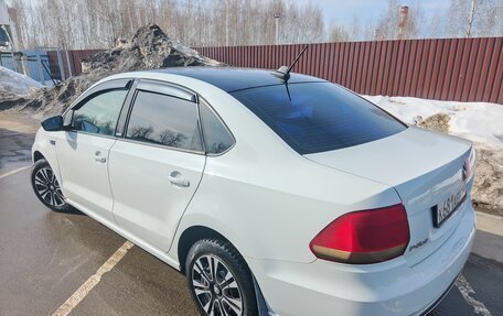 Volkswagen Polo VI (EU Market), 2017 год, 950 000 рублей, 3 фотография