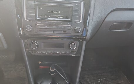 Volkswagen Polo VI (EU Market), 2017 год, 950 000 рублей, 6 фотография